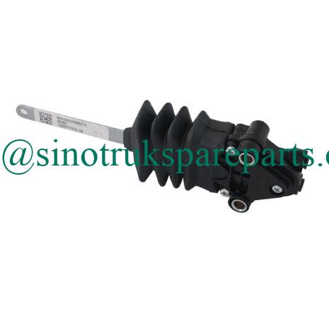 Sinotruk howo spare parts Height control valve WG1642440051