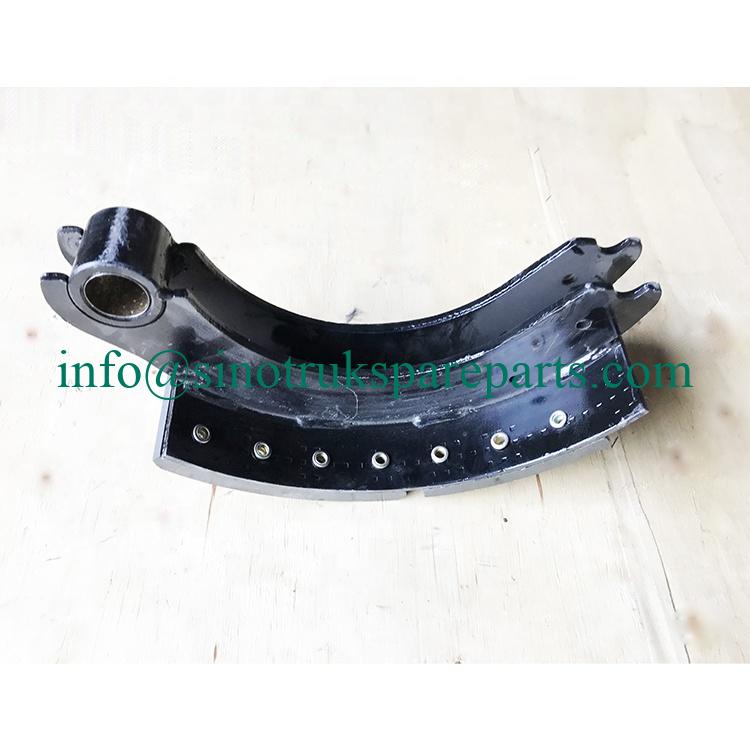 Sinotruk howo truck spare parts brake shoe assembly WG9100440030