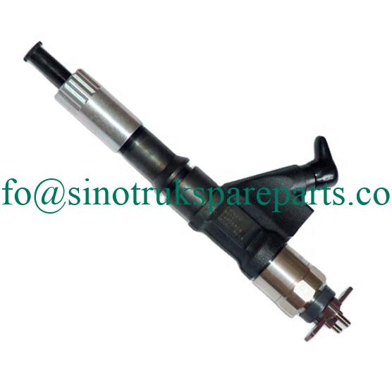 Sinotruk howo parts diesel engine fuel injector VG1246080051