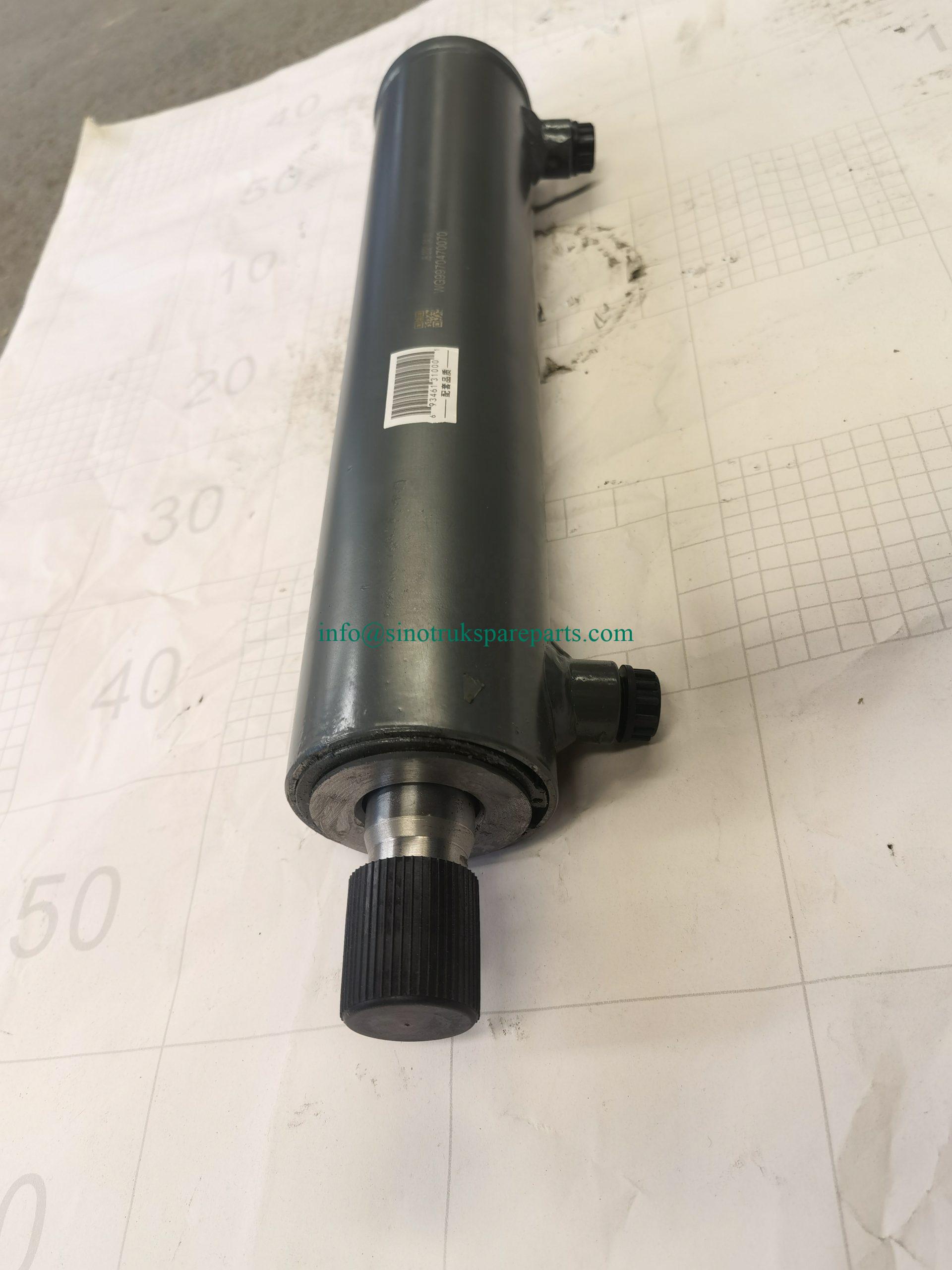WG9970470070 Sinotruk HOWO truck spare parts steering power cylinder