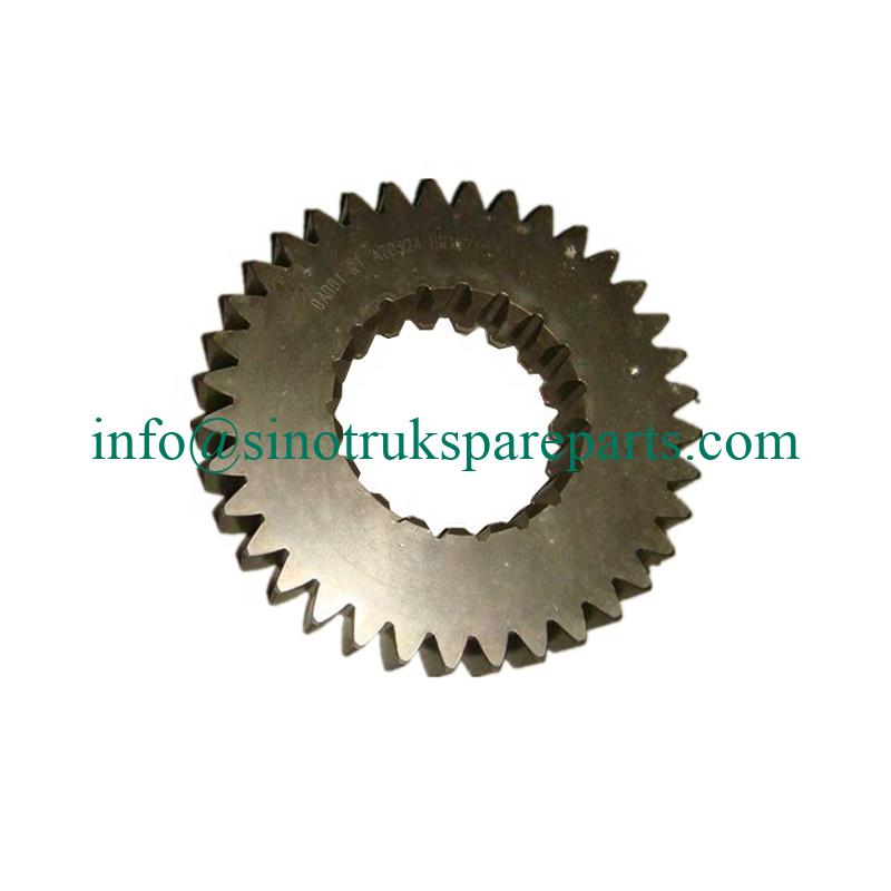 SINOTRUK truck parts transmission countershaft gear AZ2210030324