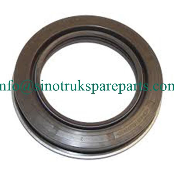 SINOTRUK HOWO Oil seal AZ9761322430