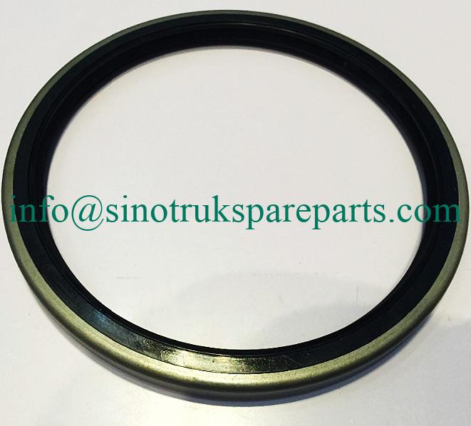 Sinotruck HOWO truck parts Crankshaft rear oil seal VG1047011005