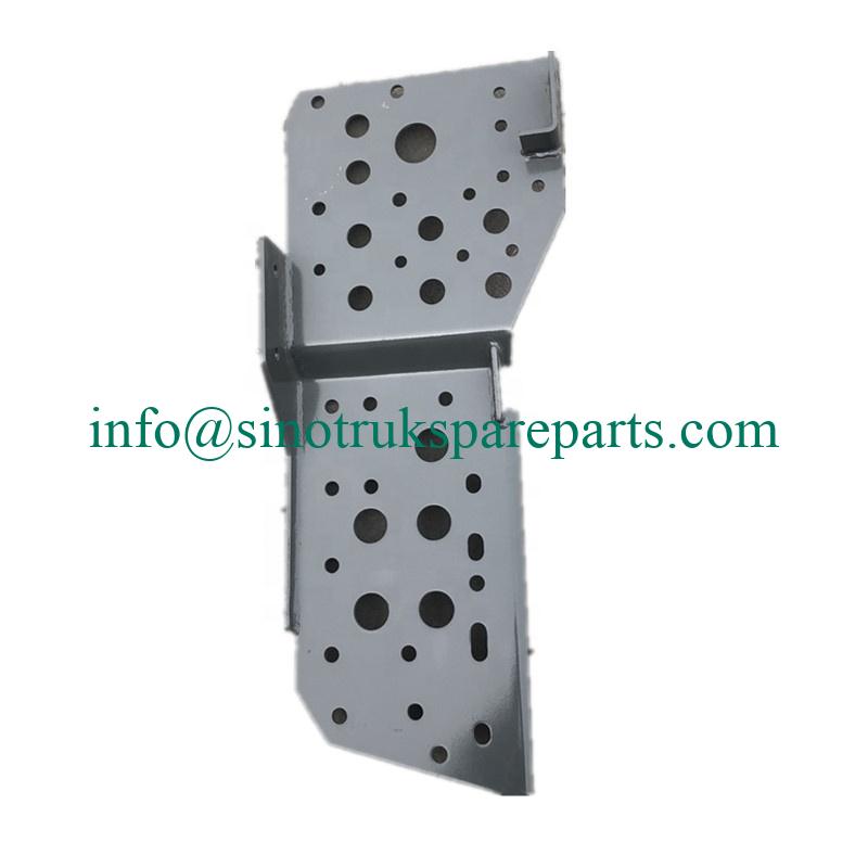 Sinotruk HOWO truck parts Bumper bracket WG9525930106