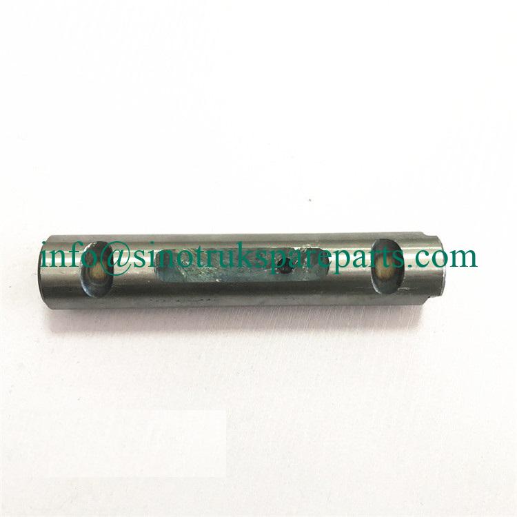 SINOTRUK HOWO Truck Spare Parts Leaf Spring Pin WG9100520065