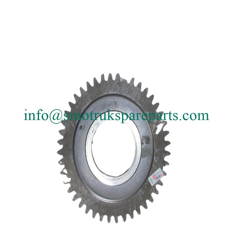 SINOTRUK part AZ2210100201 Spindle reduction gear